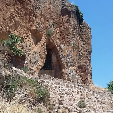 Blue House Near Bagnoregio-overlooking The Umbrian Mountains And Tiber Valley *