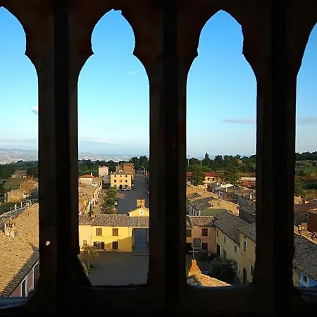 Holiday home Blue House Near Bagnoregio-overlooking The Umbrian Mountains And Tiber Valley *